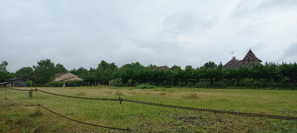 Terrain à bâtir à Montpon-Ménestérol (24700)