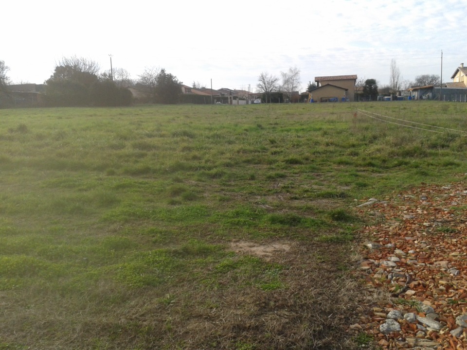 Terrain à bâtir à Cubzac-les-Ponts (33240)