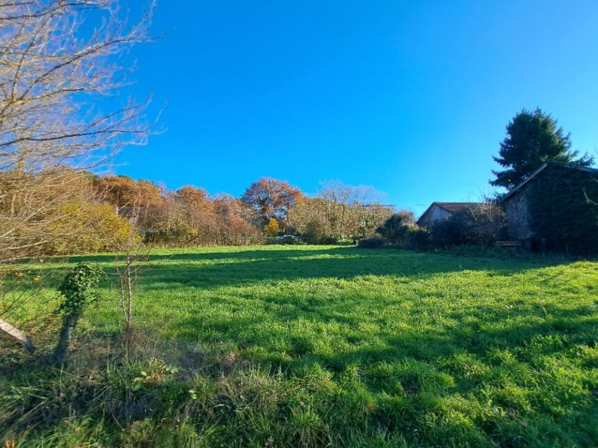 Terrain à bâtir à Saint-Avit-Saint-Nazaire (33220)