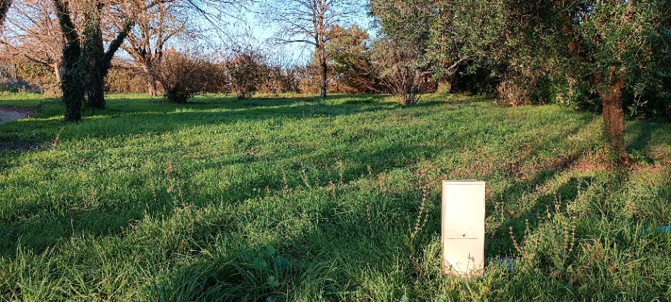 Terrain à bâtir à Saint-Laurent-d’Arce (33240)