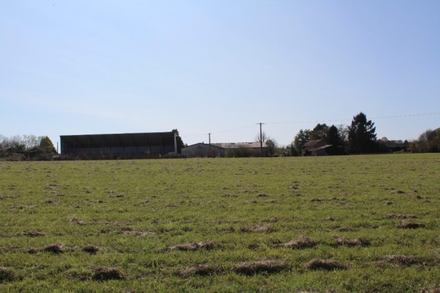 Terrain à bâtir à Marsalès (24540)