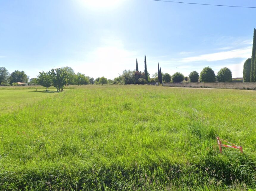 Terrain à bâtir à Le Fleix (24130)