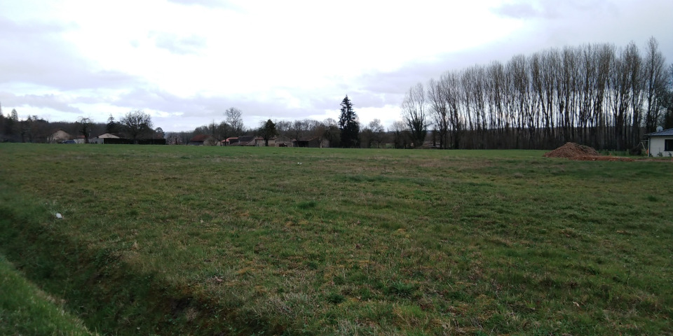 Terrain à bâtir à Saint-Martin-l’Astier (24400)